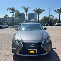 2016 Lexus ES 300h