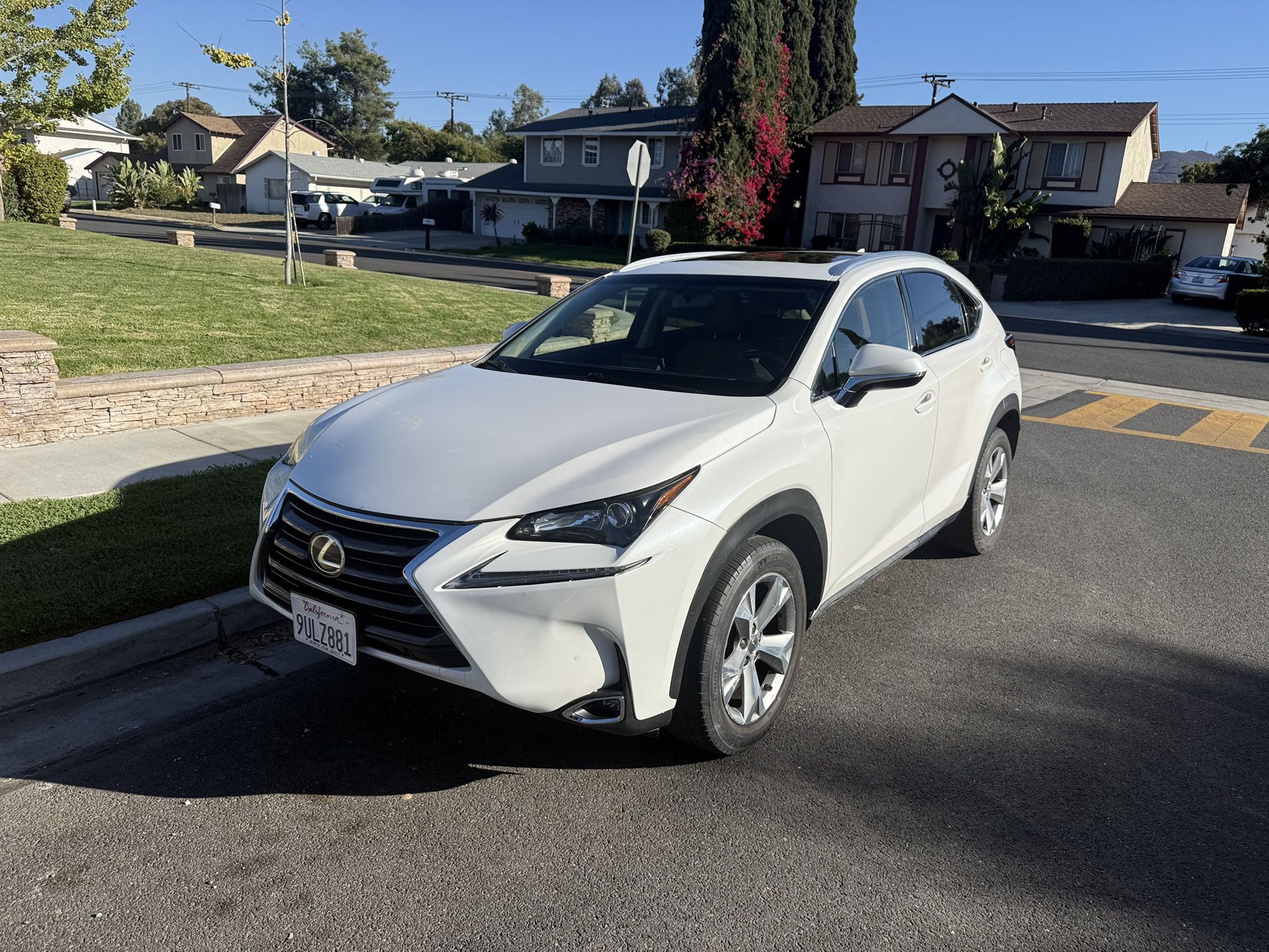 2017 Lexus NX 200t