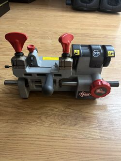 For Sale: Ilco Silca Flash 008 Manual Key Duplicator