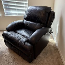 Silla En Cuero Reclinable