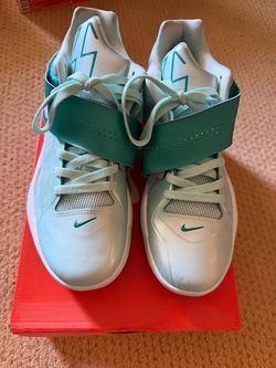 KD 4 Easter Sz. 10 Worn