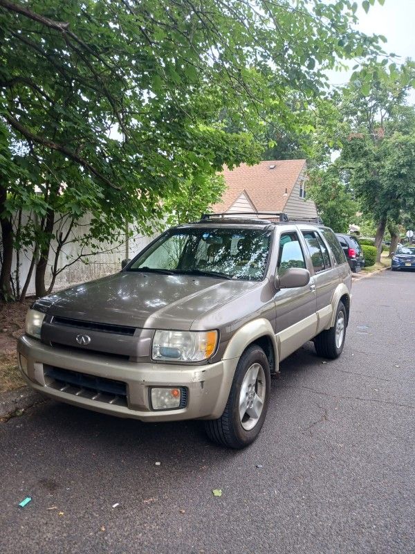 2001 Infiniti QX4