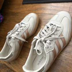 Sambas Size 6 Women’s 