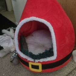 Christmas themed cat bed