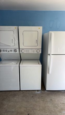 Whirlpool thin twin apartment size stackable washer and electric dryer