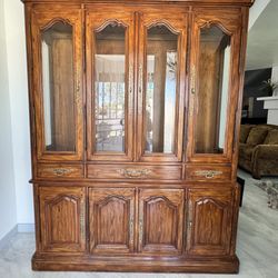 CHINA CABINET 