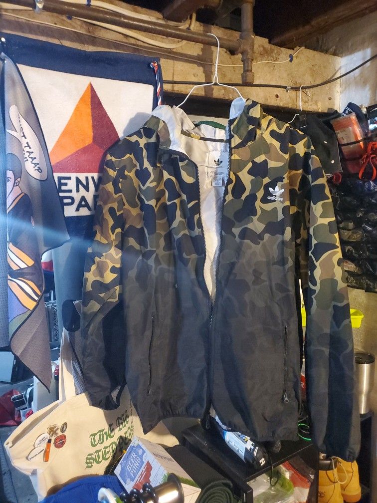 Full ZIP ADIDAS RAINCOAT Size Xl
