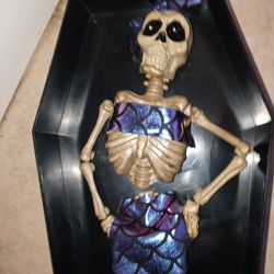 Halloween  ⚰Dancing Diana Ross skeleton Doll⚰