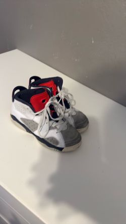 Boys shoes