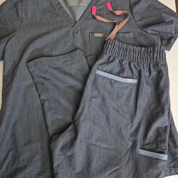 FIGS Scrub Set (Top & Bottom)