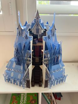 Frozen castle dollhouse