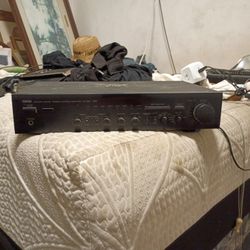 Yamaha CX 830 Amplifier