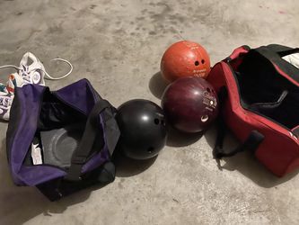 3 bowling balls n case!!!