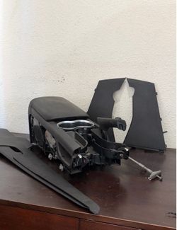 G8 Gt center console