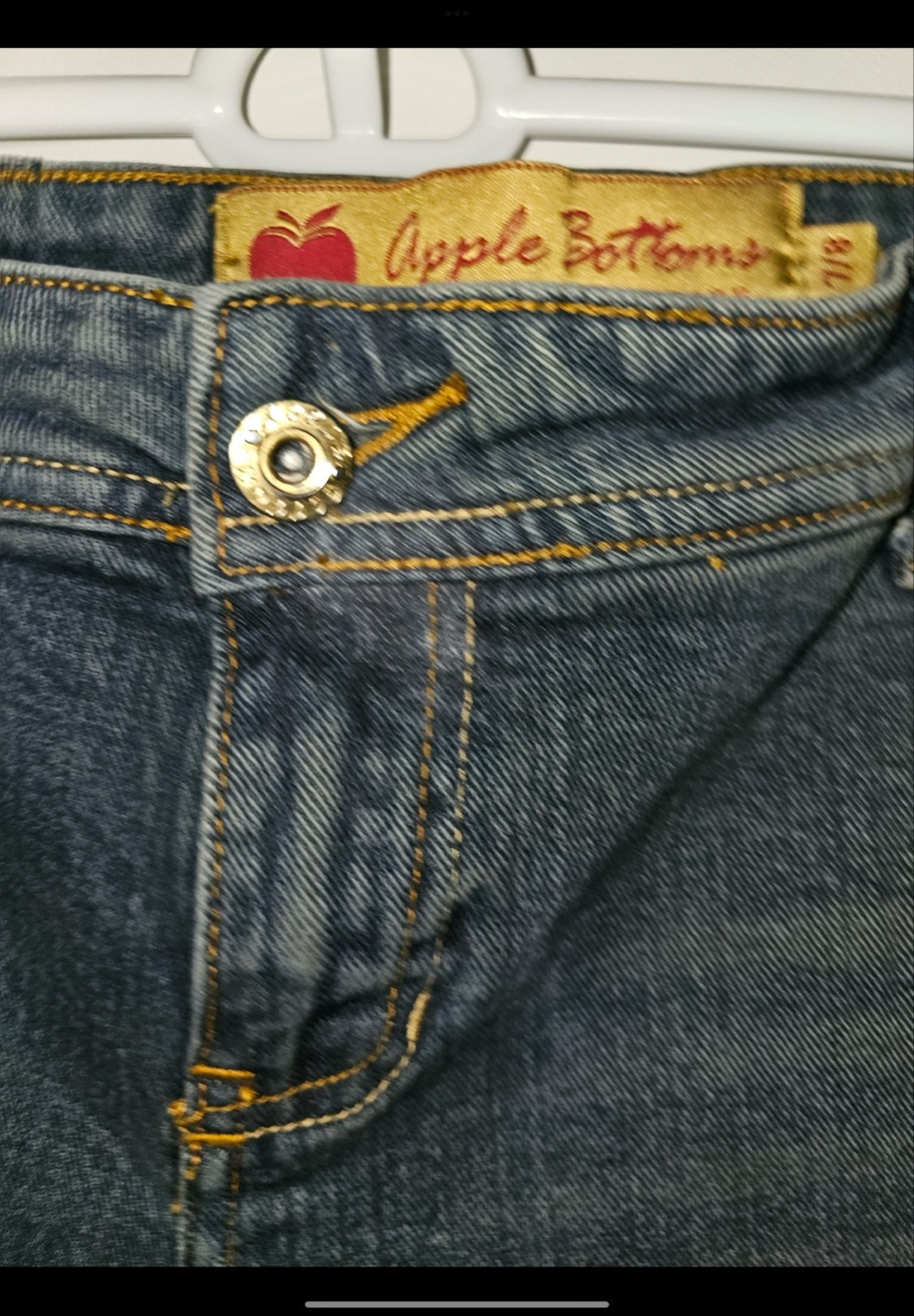 APPLE BOTTOM JEANS- EXCELLENT CONDITION