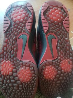 Baseball cleats
