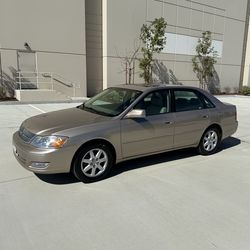 2000 Toyota Avalon XLS