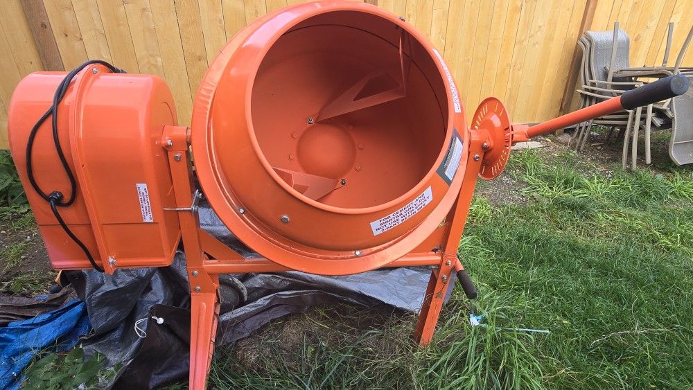 Central Machinery 3 ½ cu. Ft. Cement Mixer