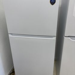 New Modesto Freezer Refrigerator 