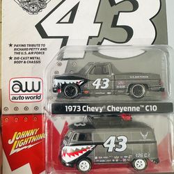 Auto World MG Minis Richard Petty Air Force Tribute 1973 Chevy Cheyenne & VW Bus