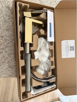 Brushed Gold Bathroom Faucet