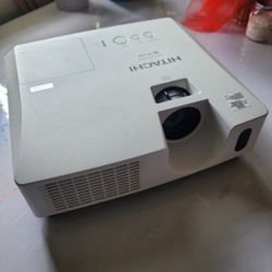 Hitachi Projector 