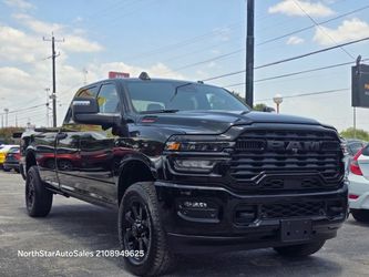 2025 Ram 3500 Crew Cab
