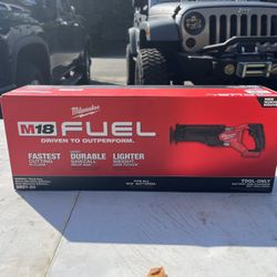 Milwaukee Sawzall 18v