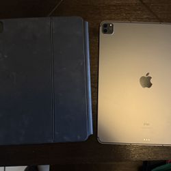 2021 12.9 Inch iPad Pro with Magic Keyboard & Apple Pencil