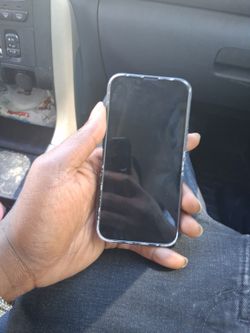 iPhone 13 128GB - Parts or Repair