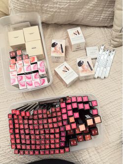 Must go‼️ We have overstock‼️ Bundle & save Brand New Lipsticks Laura Mercier & Buxom Make up