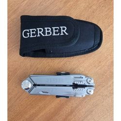 Gerber Flik Multi-Tool Plier with Case