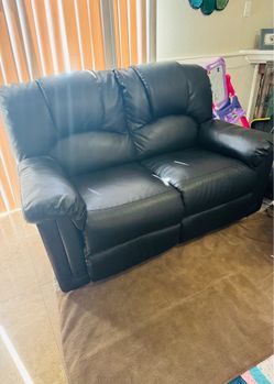 FREE Reclining Couch Set – 3 Seater + Loveseat