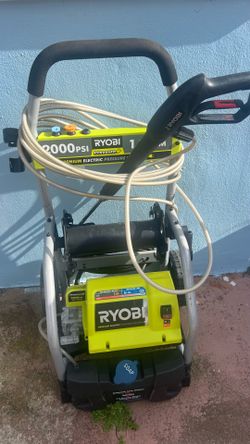 Pressure cleaning. Limpiadora a presión