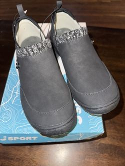 J Sport Women Size 6 Slip On Shoes 