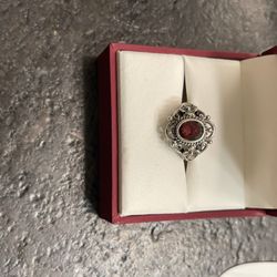EARLY 1900’s Sterling Silver Red Garnet Hand Crafted Ring!!
