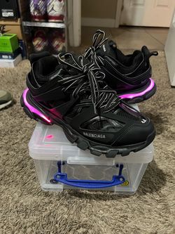 Sz 11/11.5 LED TracksMens $200 FIRM NO TRADES