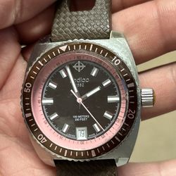 VINTAGE ZODIAC WATCH 