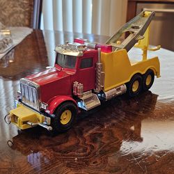 Ertl Big Jax Power Lifter Tow Truck Peterbilt Winch Wrecker 1/16 Scale Metal / Diecast / Toy / Collectible / Vintage / Man Cave