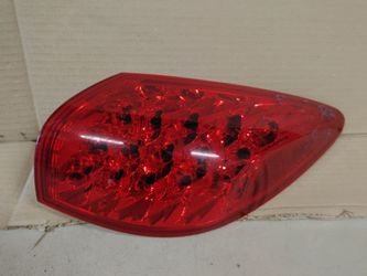 2009-2017 INFINITI EX 35-37 / QX 50  RIGHT LED TAIL LIGHT OEM