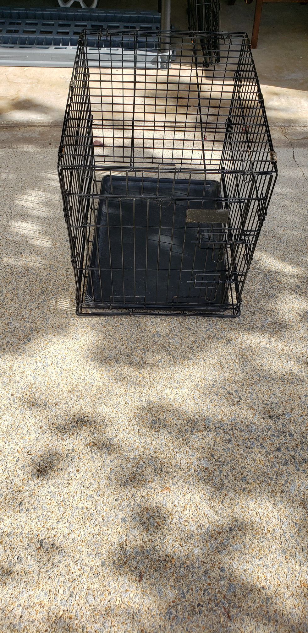 Small Folding Kennel/Crate with Tray