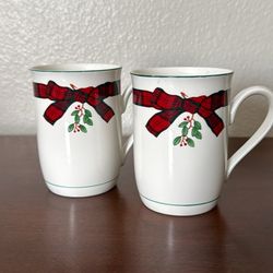 Set of 2 Sasaki Tartan Christmas Mugs Charles Roberts Japan Goose & Reindeer Holiday