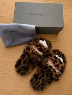 Designer Leopard Slides
