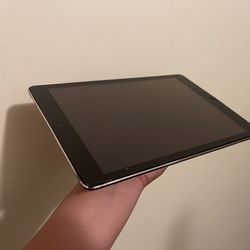 iPad 1st Gen (64gb)