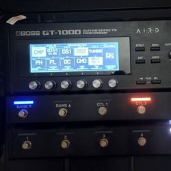 Boss Gt1000 Multi Effects Pedal