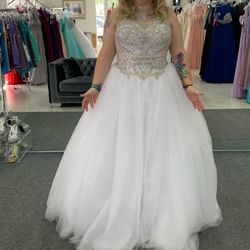 Wedding / Quinceañera dress