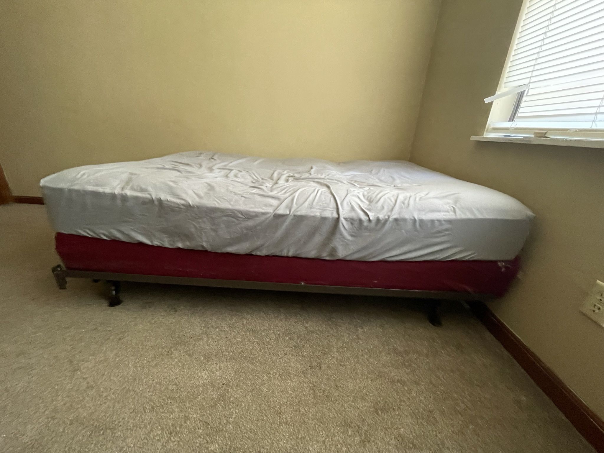 Full Size Bed