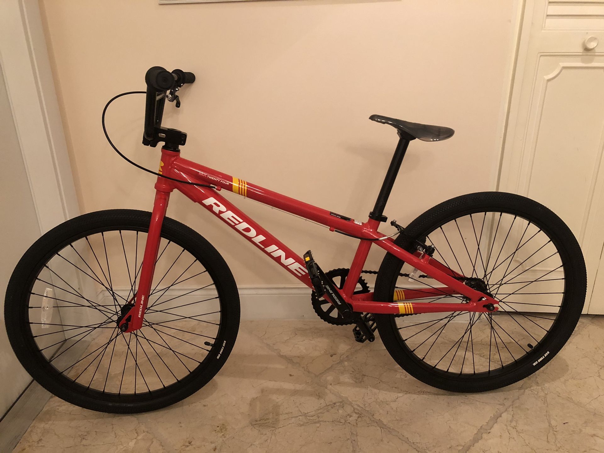 Redline BMX 24 inch Cruiser