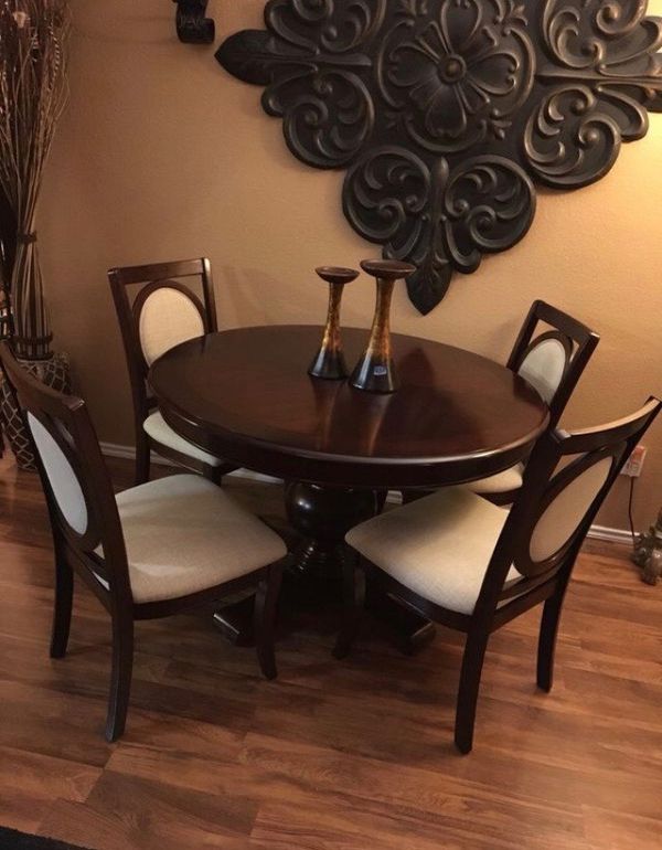 Unique Beautiful And Elegant Dining Table With 4 Chairs Very Sy Unique Beautiful And Elegant Dining Table With 4 Chairs Very Sy Keller