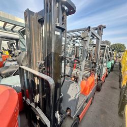 Toyota M6 Forklift 3 Stage 3300 Lbs